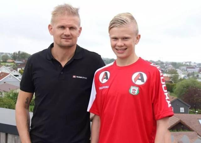 拉门斯：我是看库尔图瓦的比赛长大的，诺伊尔也是我的榜样（拉门斯：我是在库尔图瓦的比赛中成长的，诺伊尔同样是我的榜样）